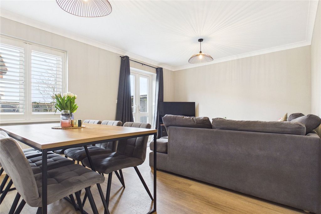 Property photo 2 of 24 Living / Dining Room