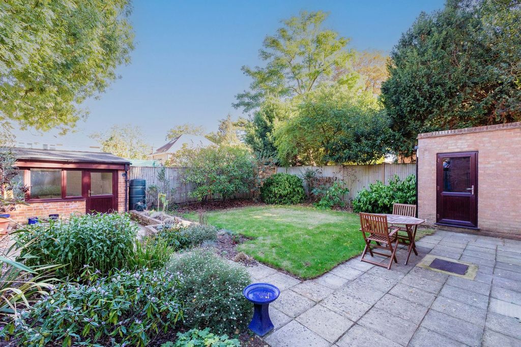 Property photo 2 of 18