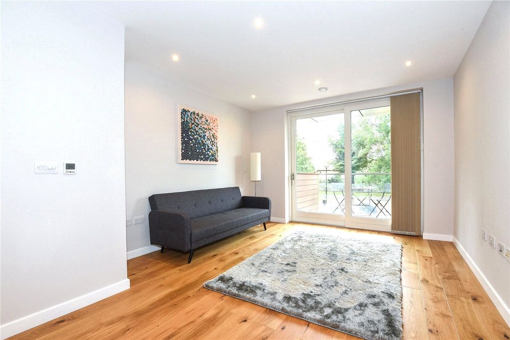 Property photo 2 of 9 Picture No. 04