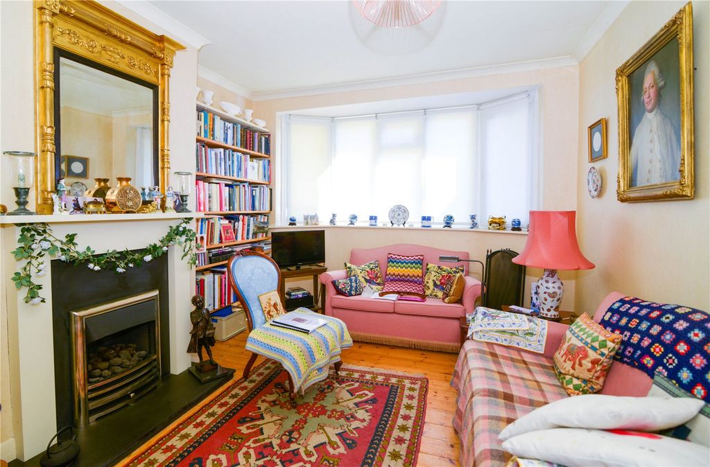 Property photo 3 of 12 Picture No. 25