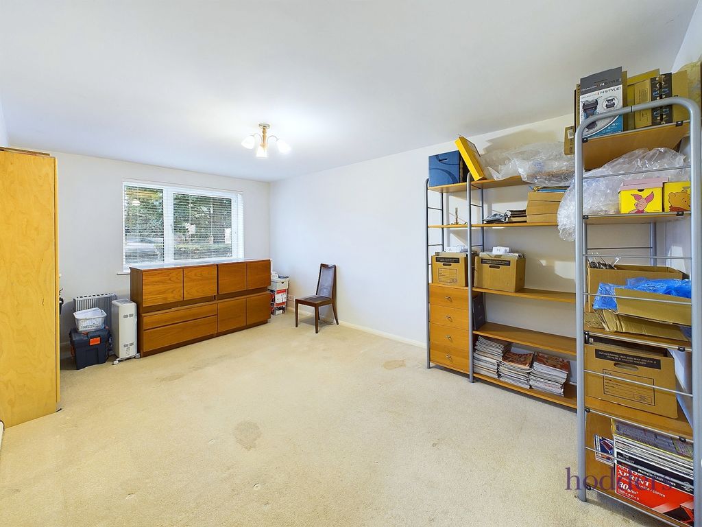 Property photo 3 of 12 Picture No. 14