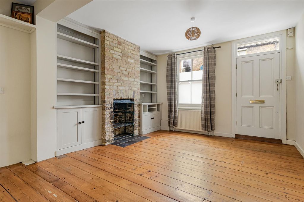 Property photo 2 of 18 16_76564.Jpg