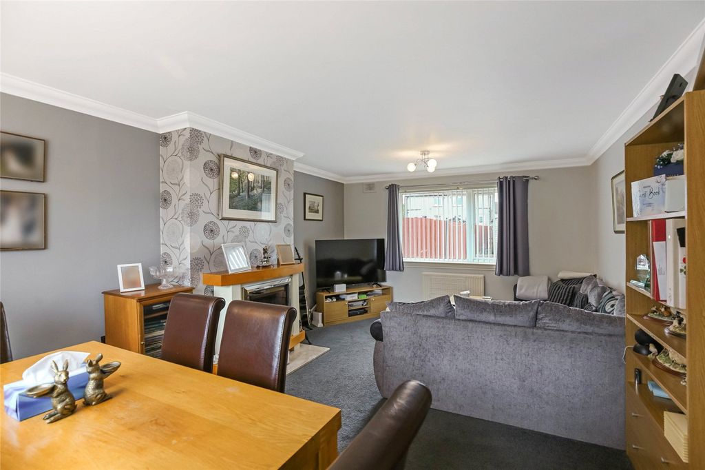 Property photo 2 of 21 Picture No. 05