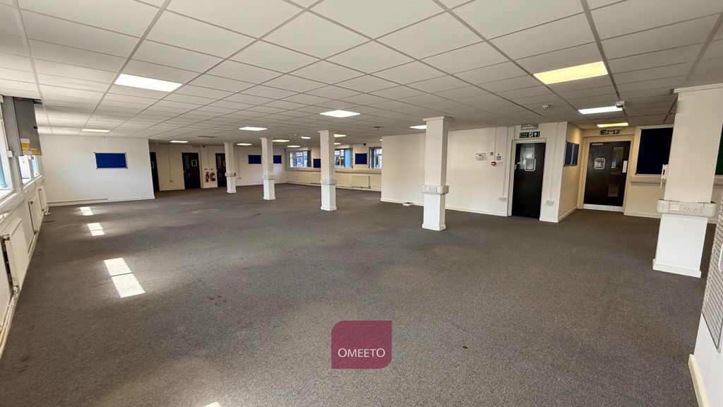 Property photo 3 of 11 Office To Let