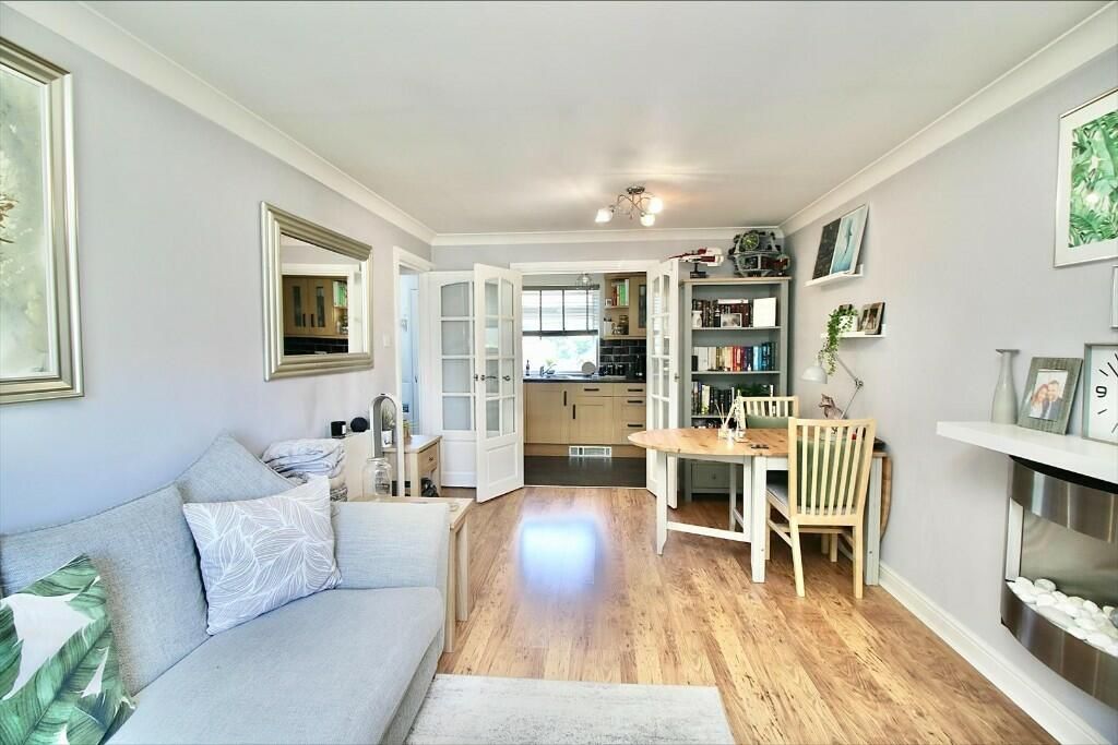 Property photo 3 of 8