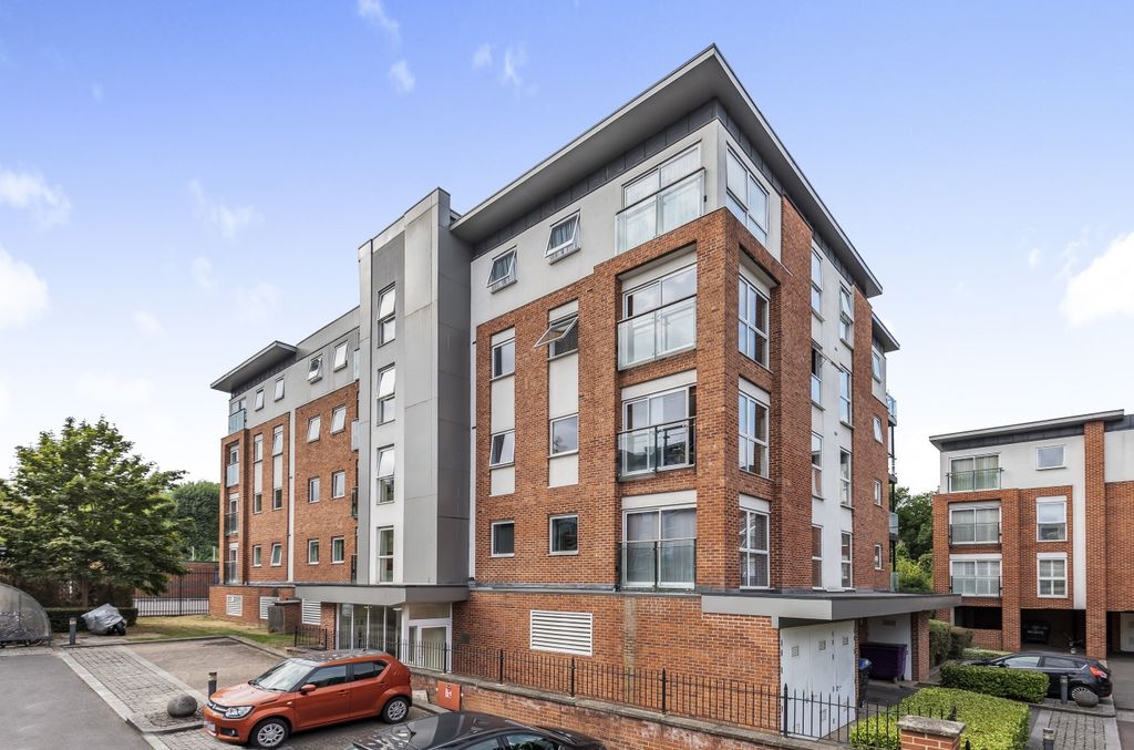 Property photo 1 of 12 External