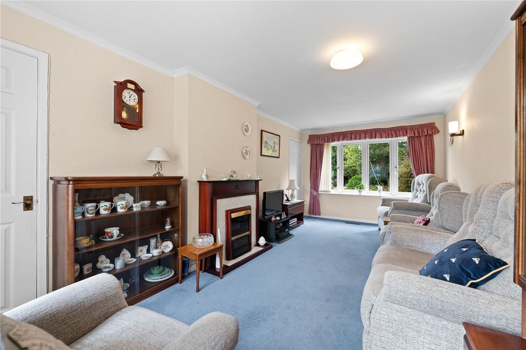 Property photo 3 of 28 Picture No. 02