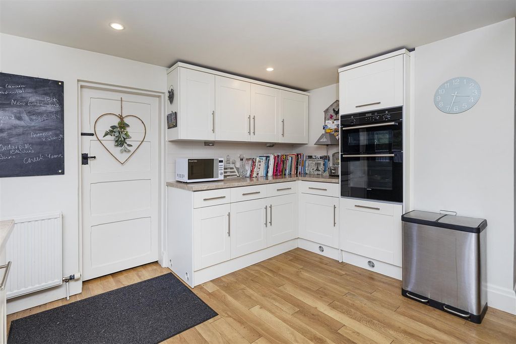 Additional image 23 of 4 bed cottage for saleGawthorpe Green Lane, Lepton, Huddersfield HD5