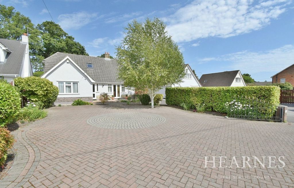 Property photo 1 of 25