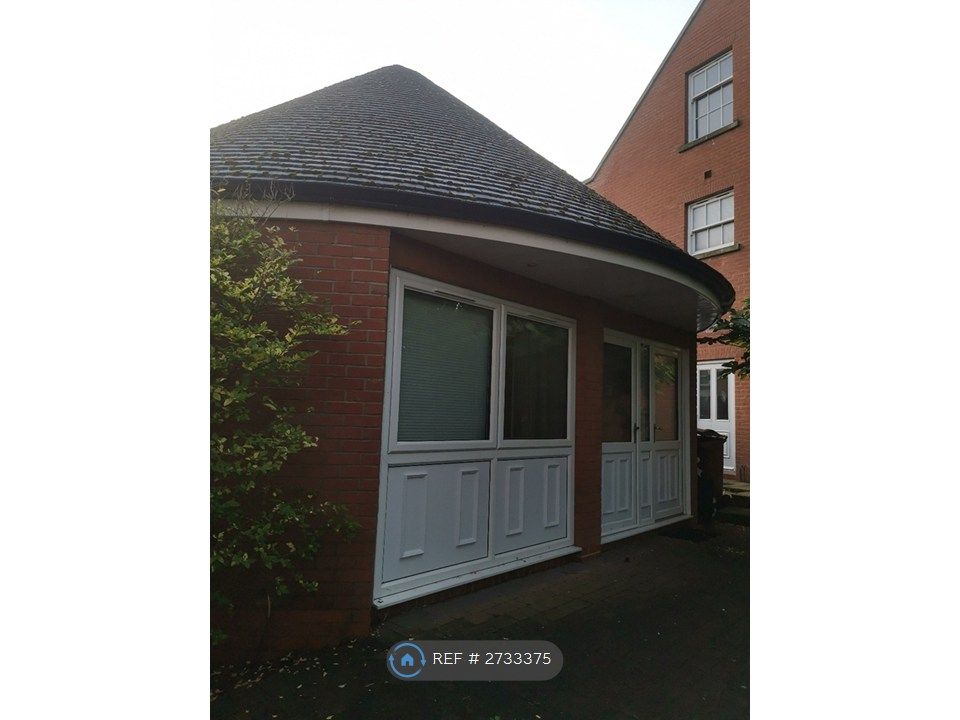 Property photo 3 of 16 Side View