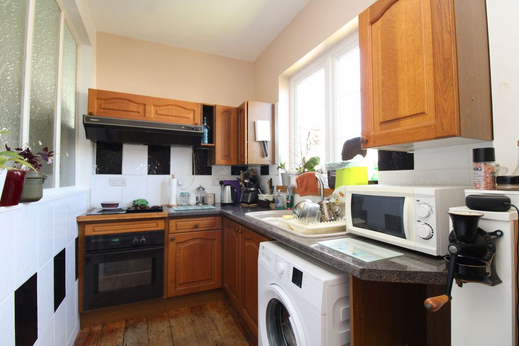 Additional image 4 of 3 bed flat for saleHeadland Park Road, Preston, Paignton TQ3