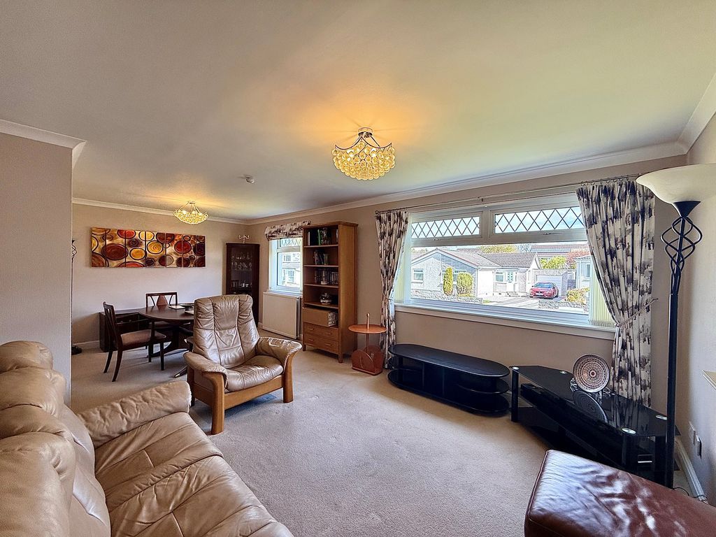 Property photo 3 of 18 Photo 10