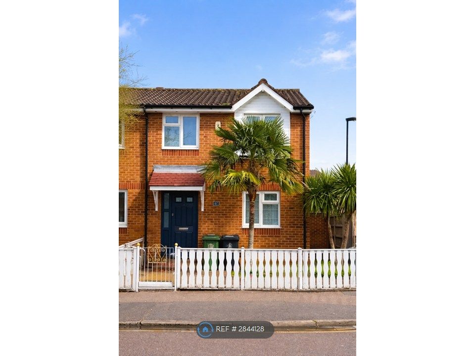 Property photo 1 of 8