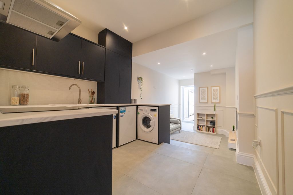 Property photo 3 of 7 Call-02920-454555-To-Secure-Your-Viewing_20