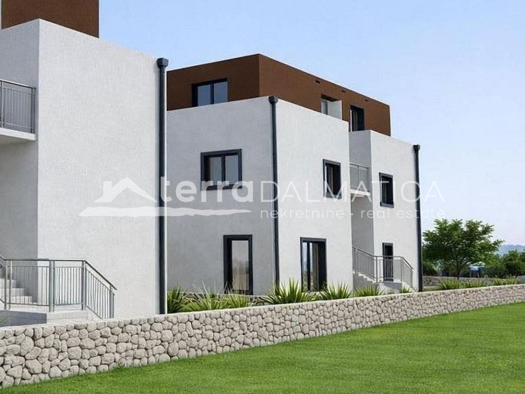 Property photo 1 of 3 Apartment In Brodarica With Terrace And Garage S3 West