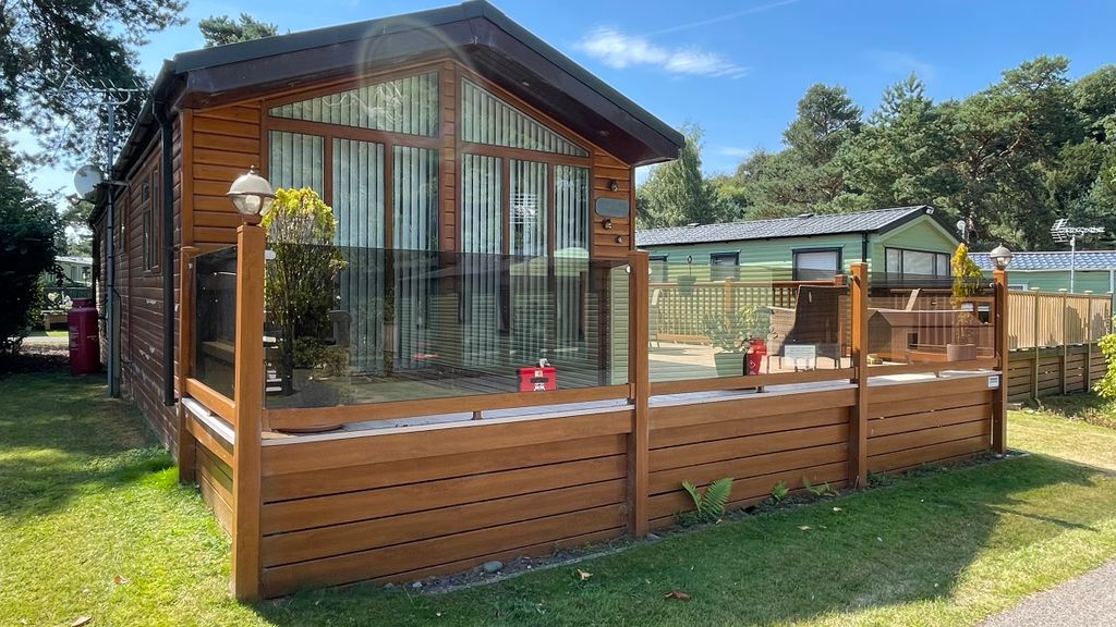 Property photo 2 of 18