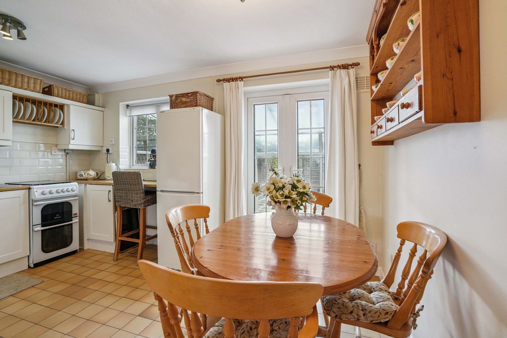 Property photo 3 of 15 Kitchen/Dining Room