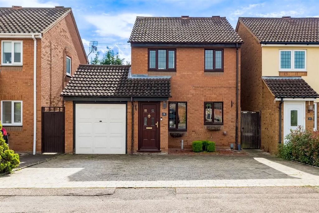 Property photo 1 of 16