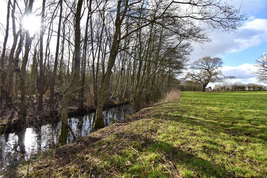 Property photo 3 of 9 Picture No. 11