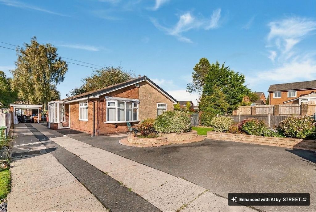 Property photo 1 of 27