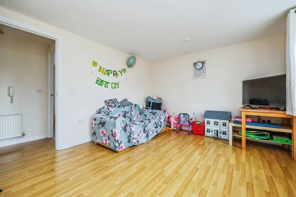 Apartment in Ashfield, Butlers Hill, Hucknall - More