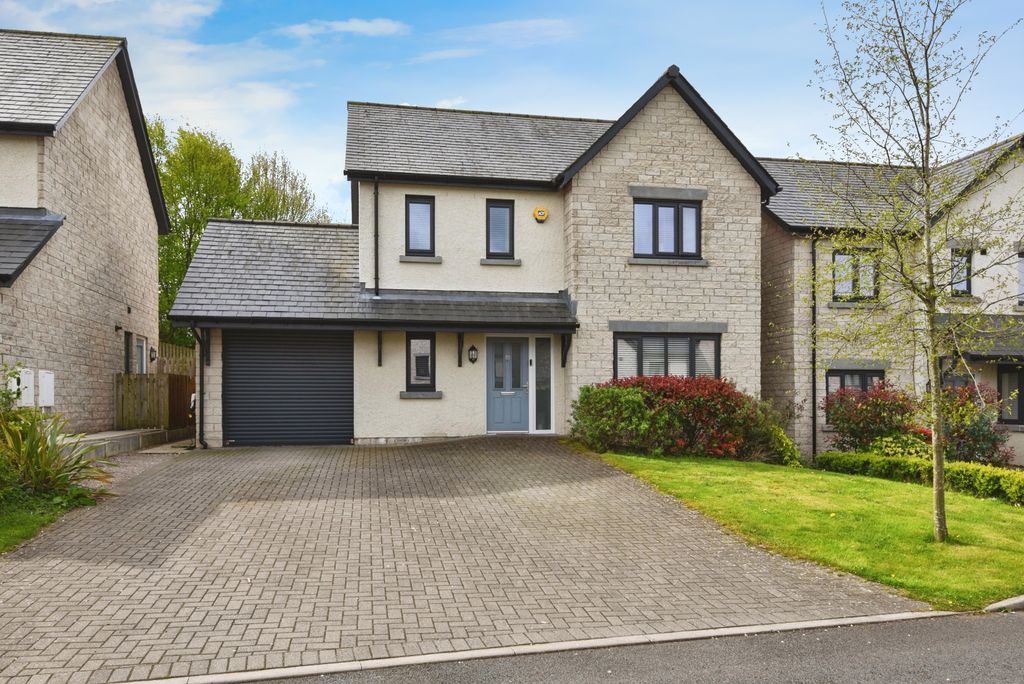 Property photo 1 of 20 22