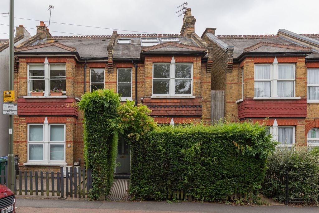 Property photo 1 of 17
