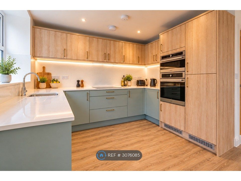 Property photo 3 of 9 Kitchen