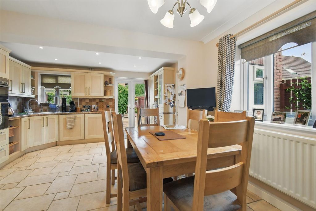 Property photo 1 of 12 Photo_009.Jpg
