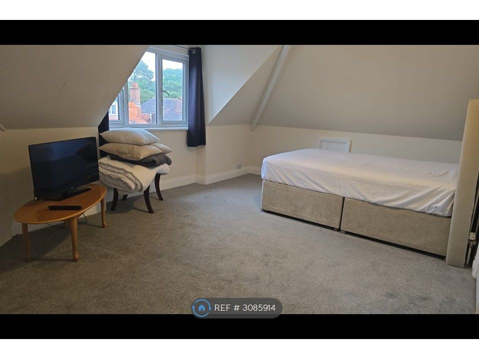 Property photo 1 of 3