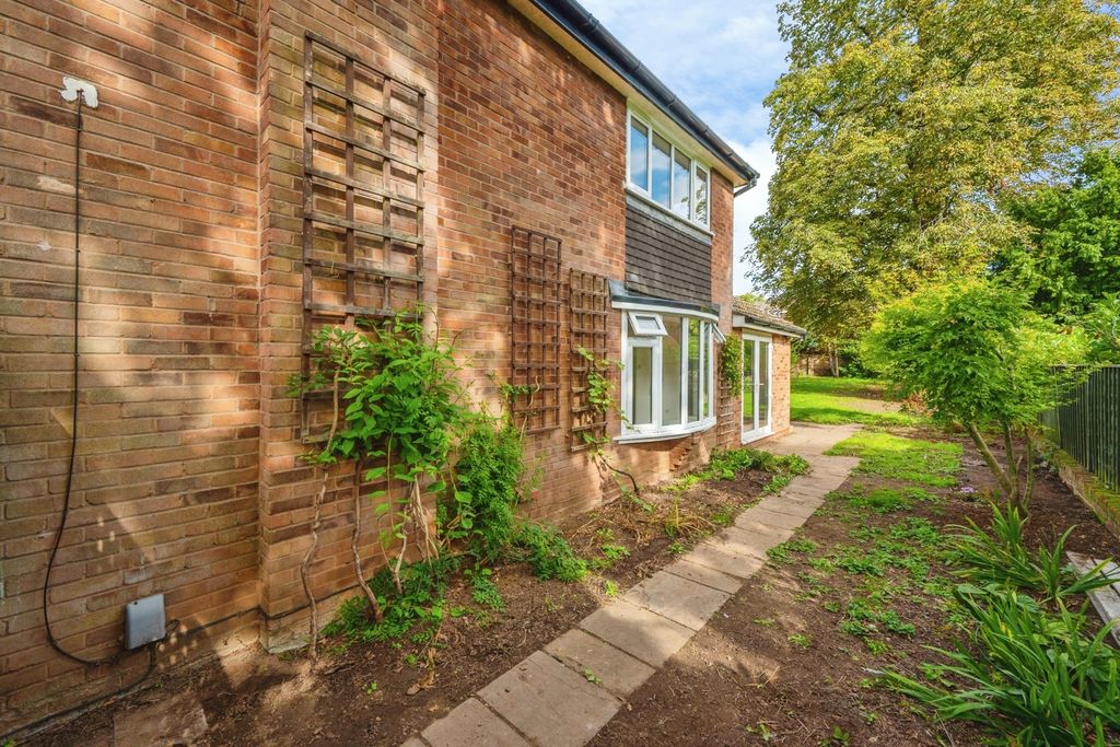 Property photo 3 of 24 Pbox-Img.Jpg