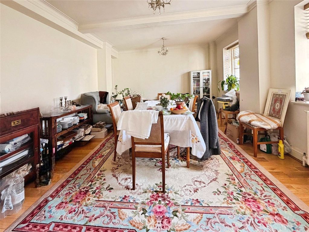 Property photo 3 of 9 Dining