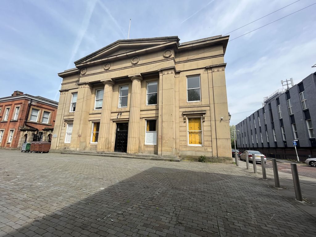 Property photo 1 of 7 21X1Townhallimg_9185.Jpg