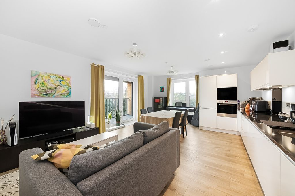 Property photo 2 of 15