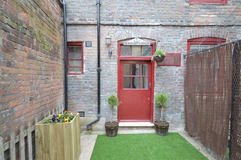 Property photo 2 of 30