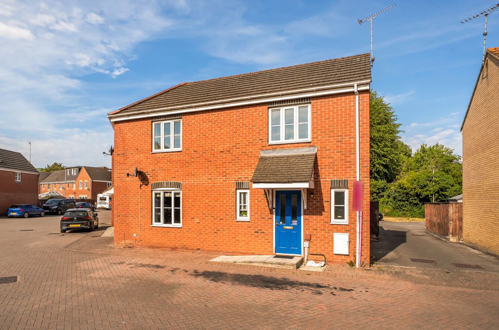Property photo 1 of 13 16A70742173744150049511