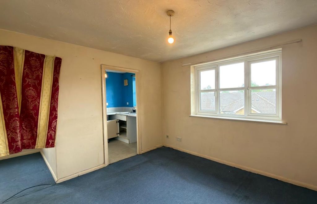 Property photo 3 of 7
