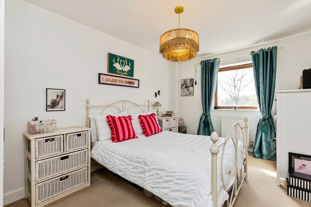 Property photo 2 of 13 Pbox-Img.Jpg