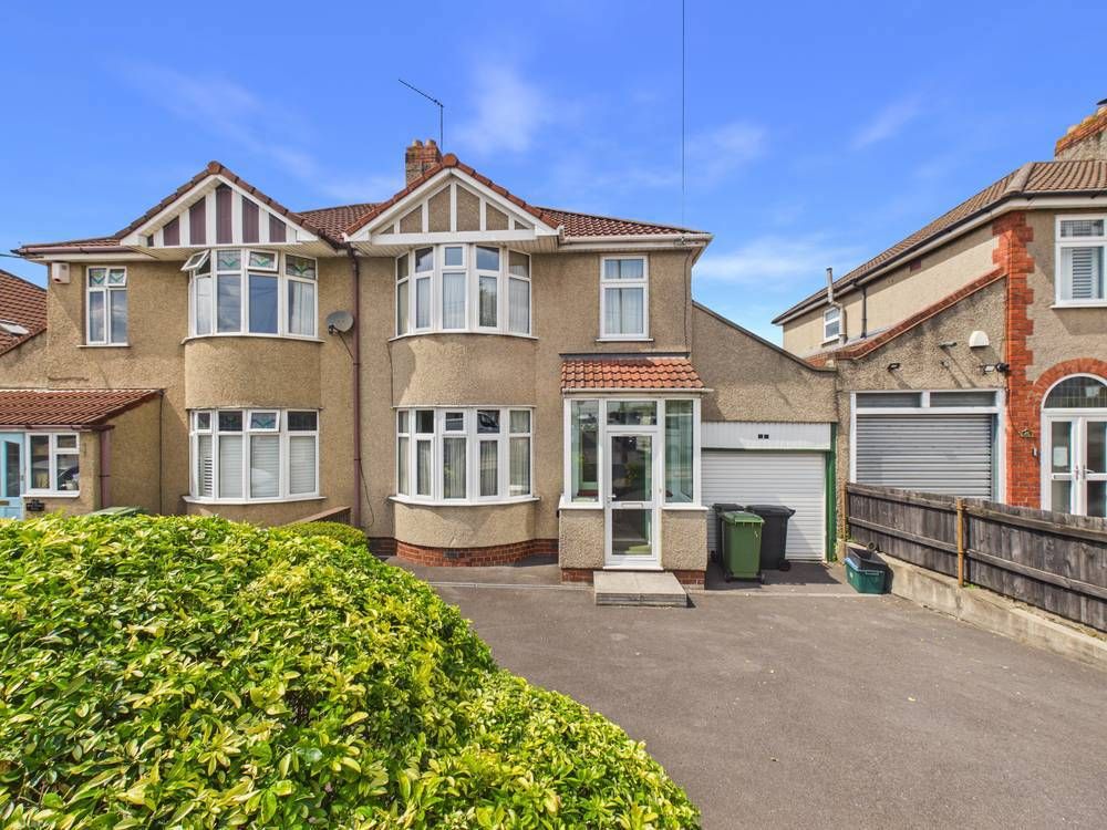 Property photo 1 of 19 Giraffe360-Still020
