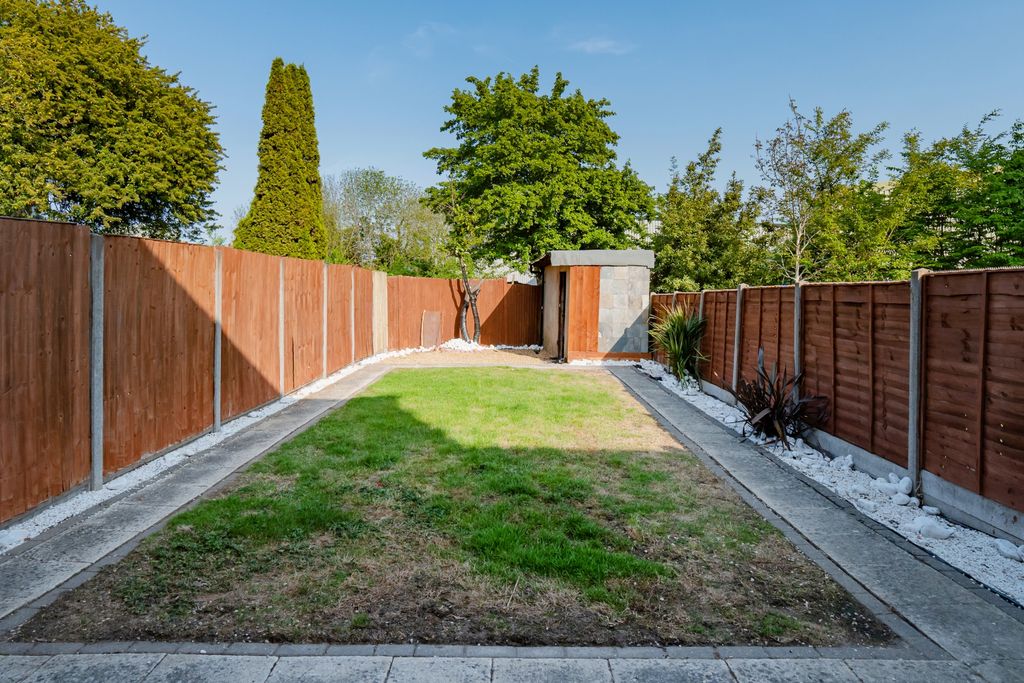 Property photo 3 of 10 Photo 21