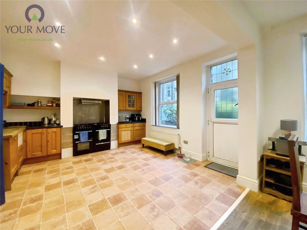 Property photo 3 of 19 Picture No. 01