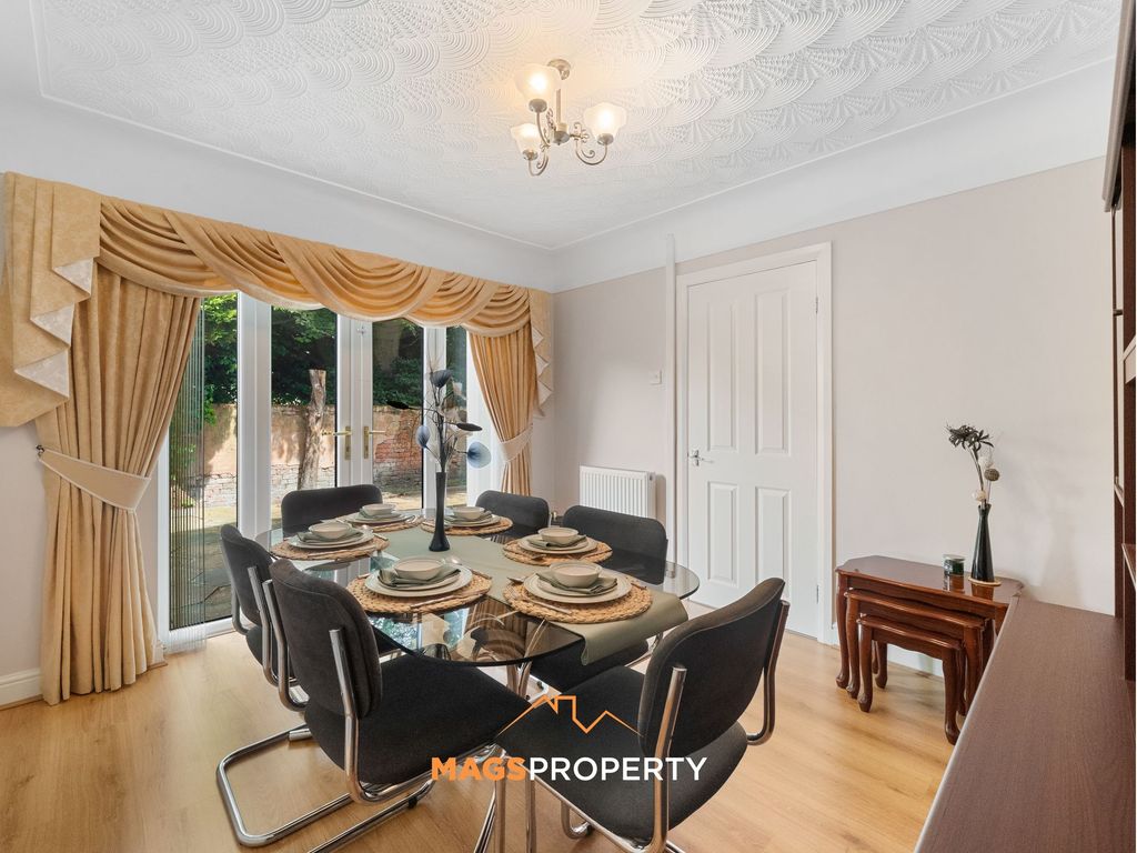 Property photo 3 of 37