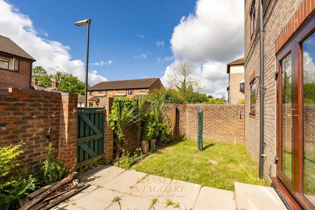 Property photo 3 of 15