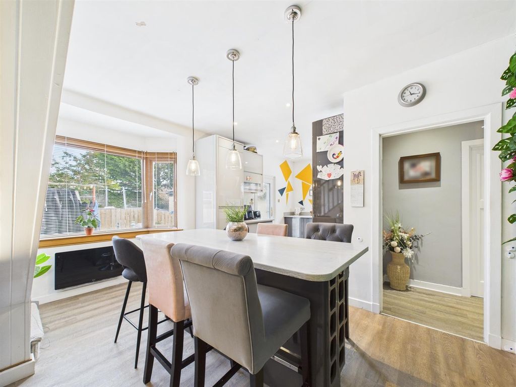 Additional image 4 of 4 bed detached house for sale39 Oakbank Crescent, Perth PH1