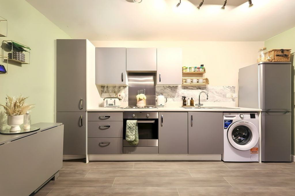 Property photo 3 of 10 Img_4326