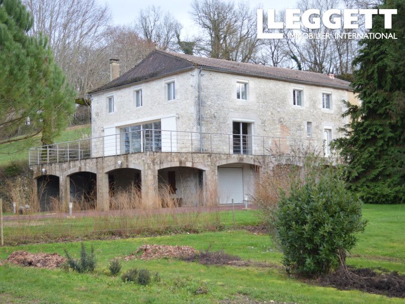 Property photo 2 of 10