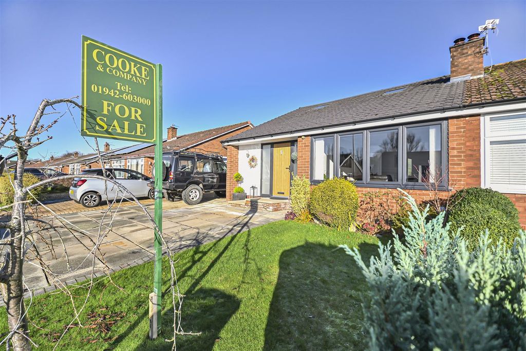 Property photo 1 of 31 17 Thames Avenue External (3).Jpg