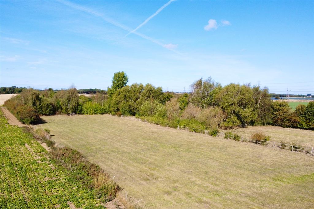 Property photo 2 of 46 Dji_0425.Jpeg