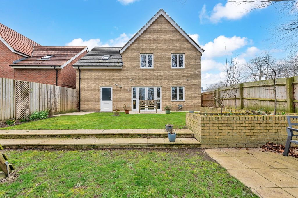 Property photo 2 of 16