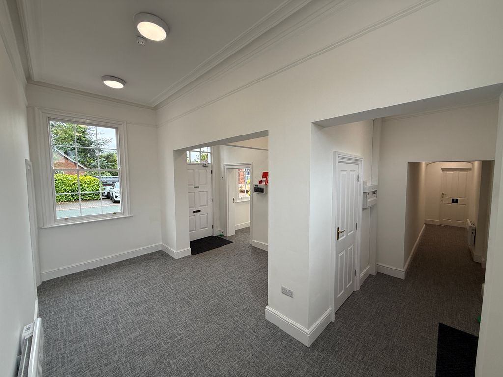 Property photo 3 of 5